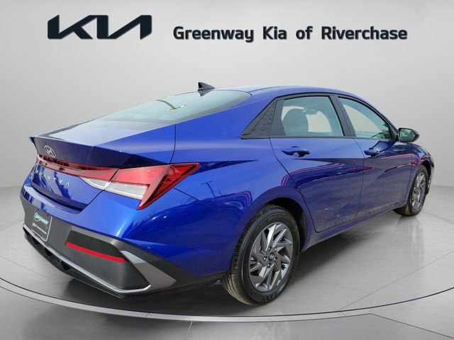 Used 2024 Hyundai Elantra SEL image 6