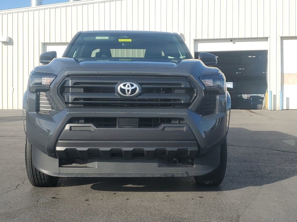 Used 2024 Toyota Tacoma SR image 2