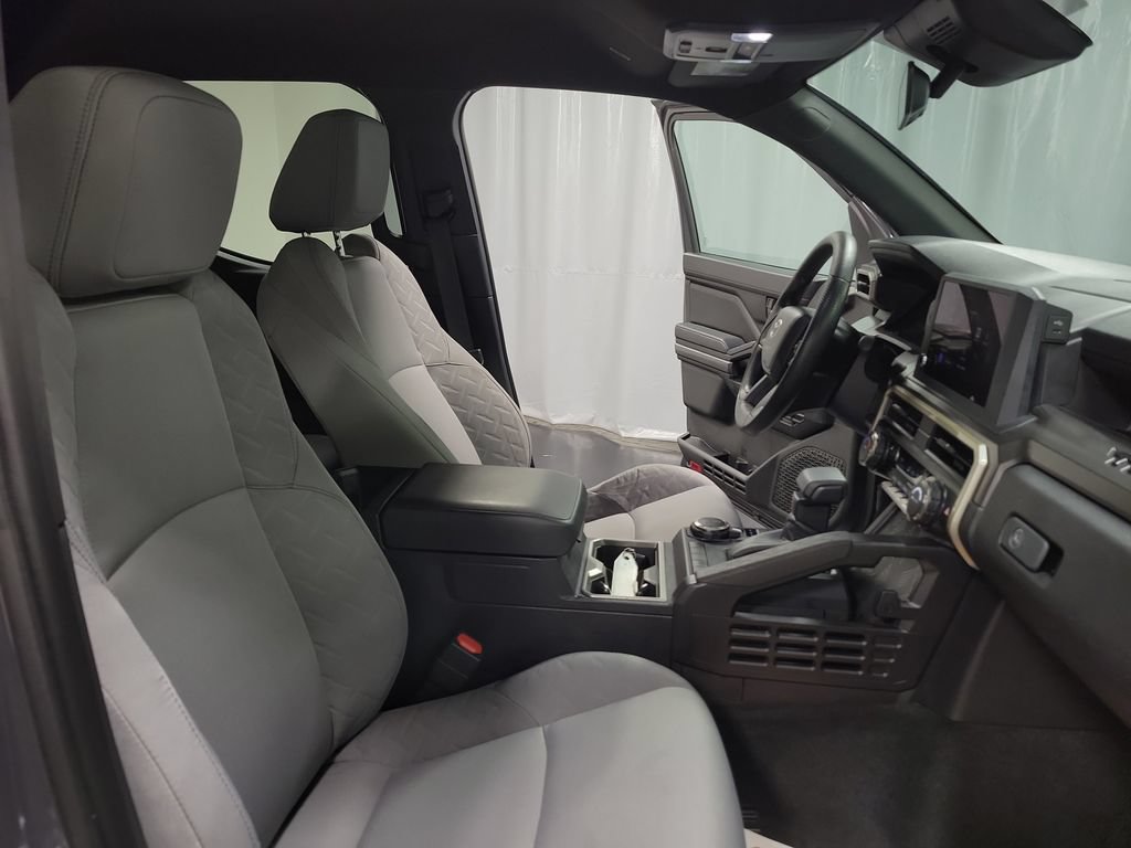 Used 2026 Toyota Tacoma SR5 AWD/4WD image 33