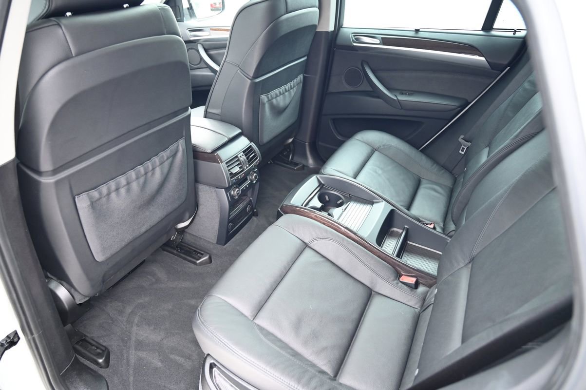 Used 2013 BMW X6 xDrive50i image 40