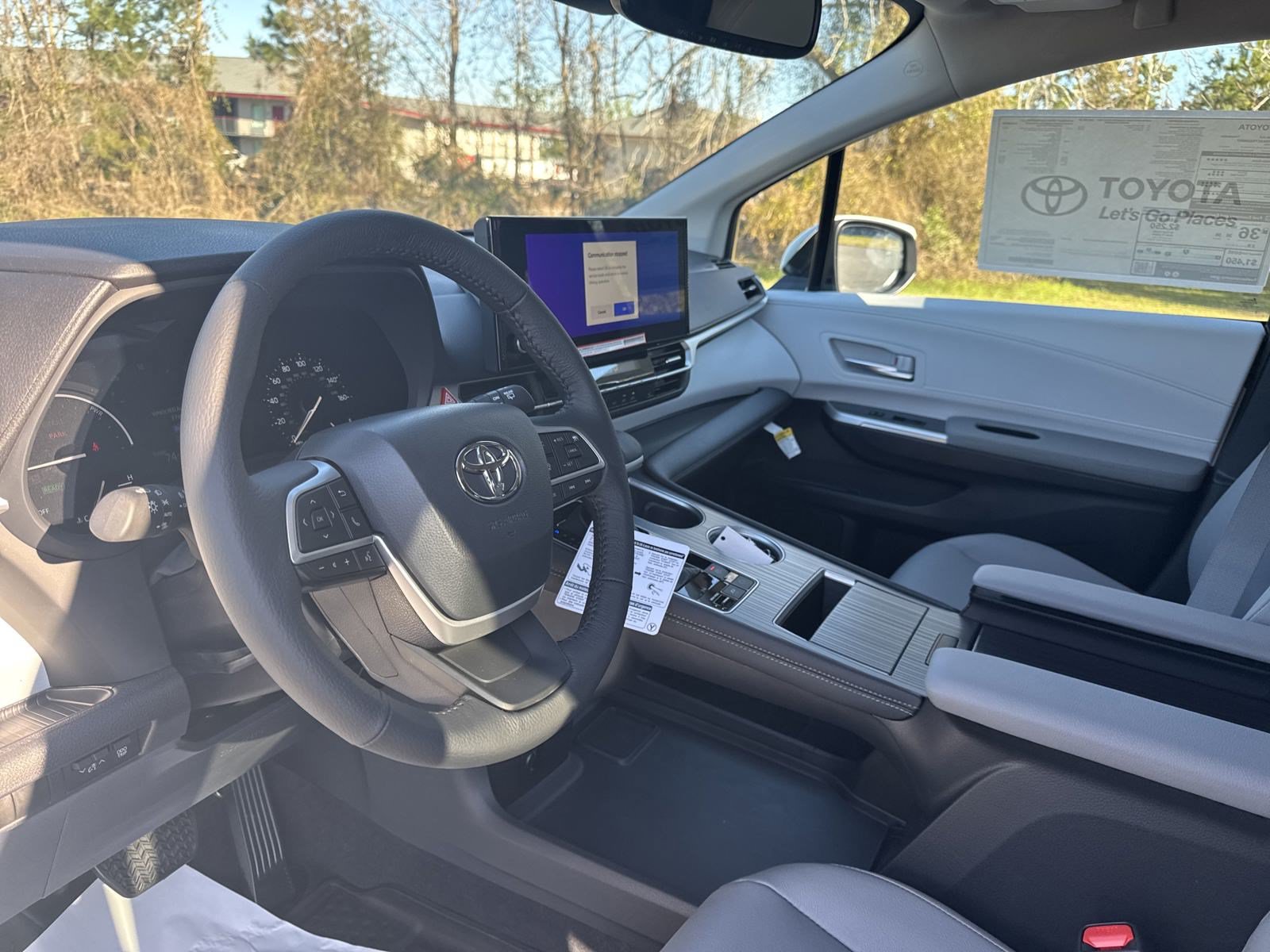 New 2025 Toyota Sienna XLE FWD image 15