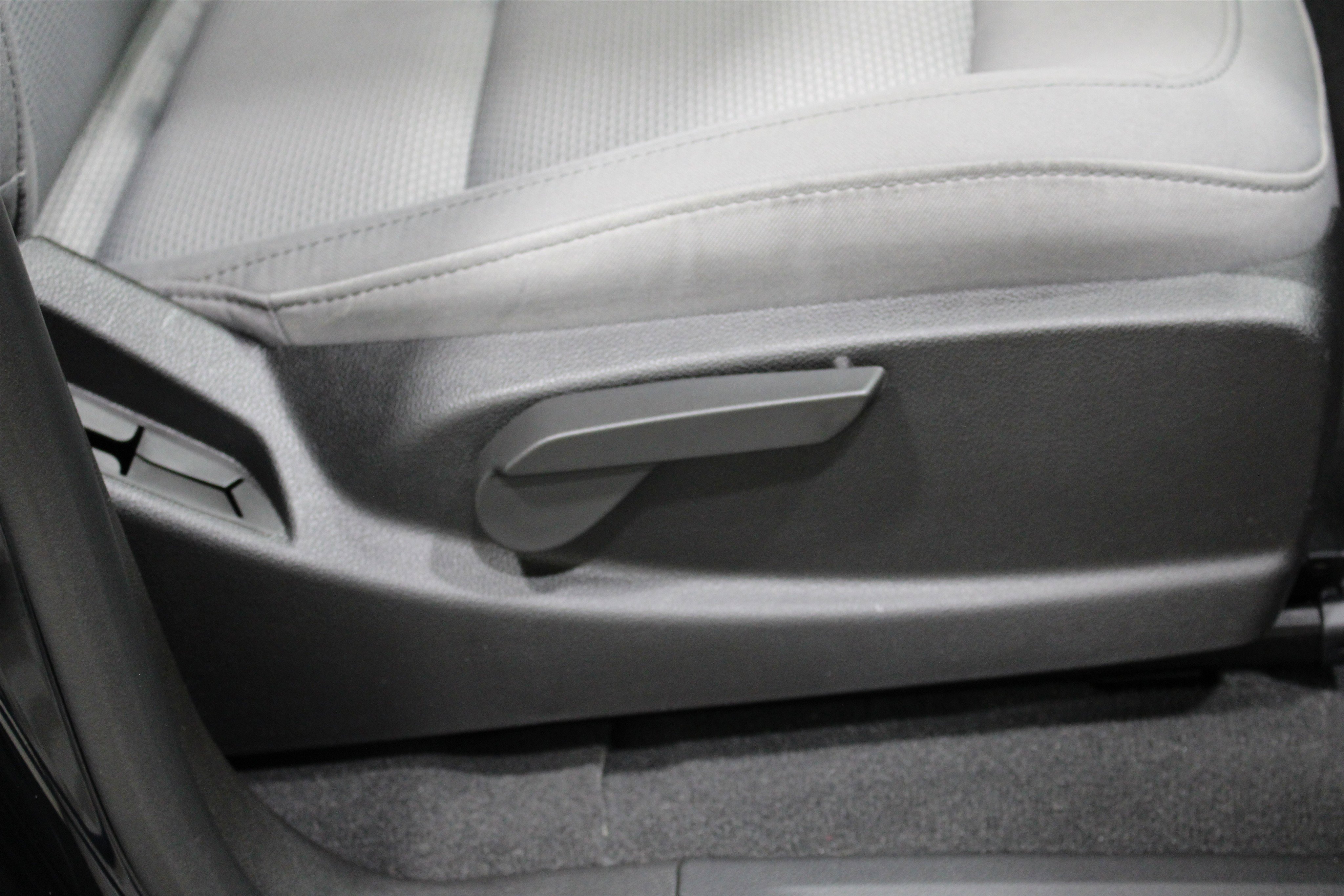 Used 2021 Chevrolet Colorado W/T image 22