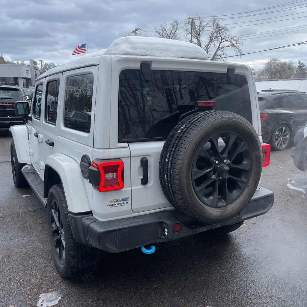 Used 2022 Jeep Wrangler Unlimited Sahara w/ Cold Weather Group image 5