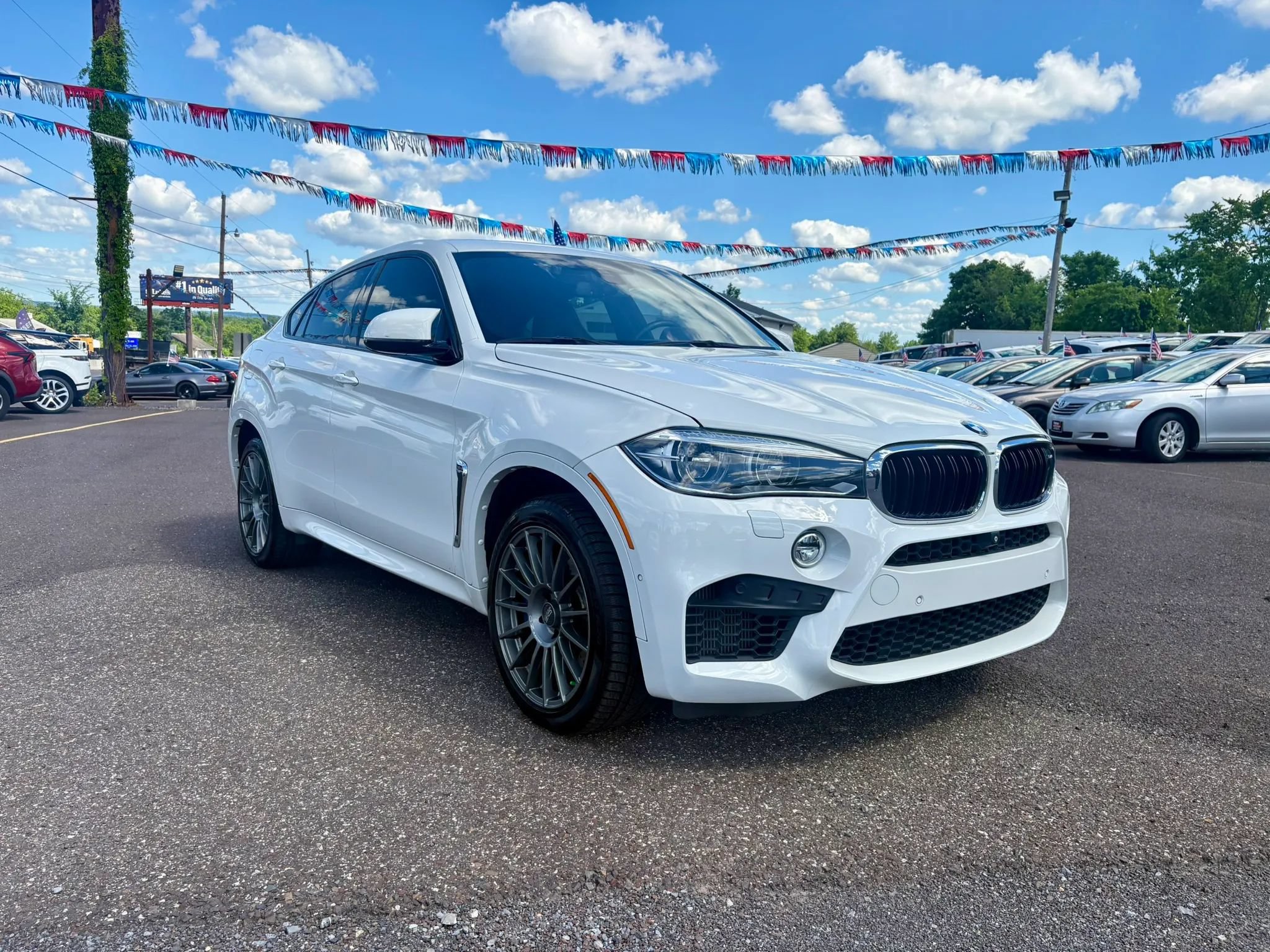 Used 2015 BMW X6 M AWD/4WD image 7