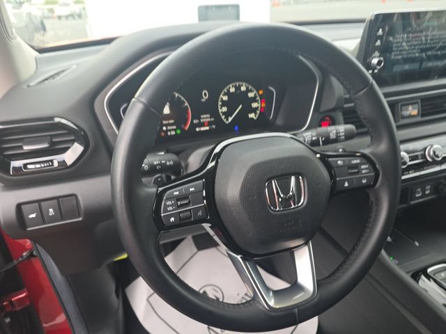 Used 2025 Honda Pilot Touring image 8