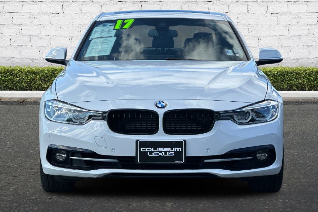 Used 2017 BMW 330e RWD image 9