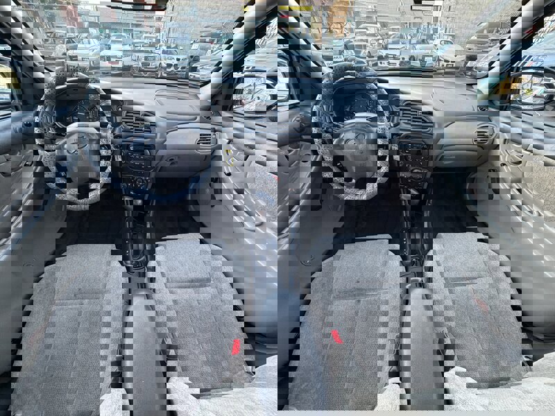 Used 2001 Oldsmobile Alero GX image 14