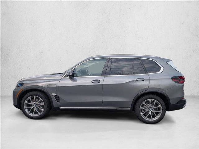 New 2026 BMW X5 xDrive50e image 9
