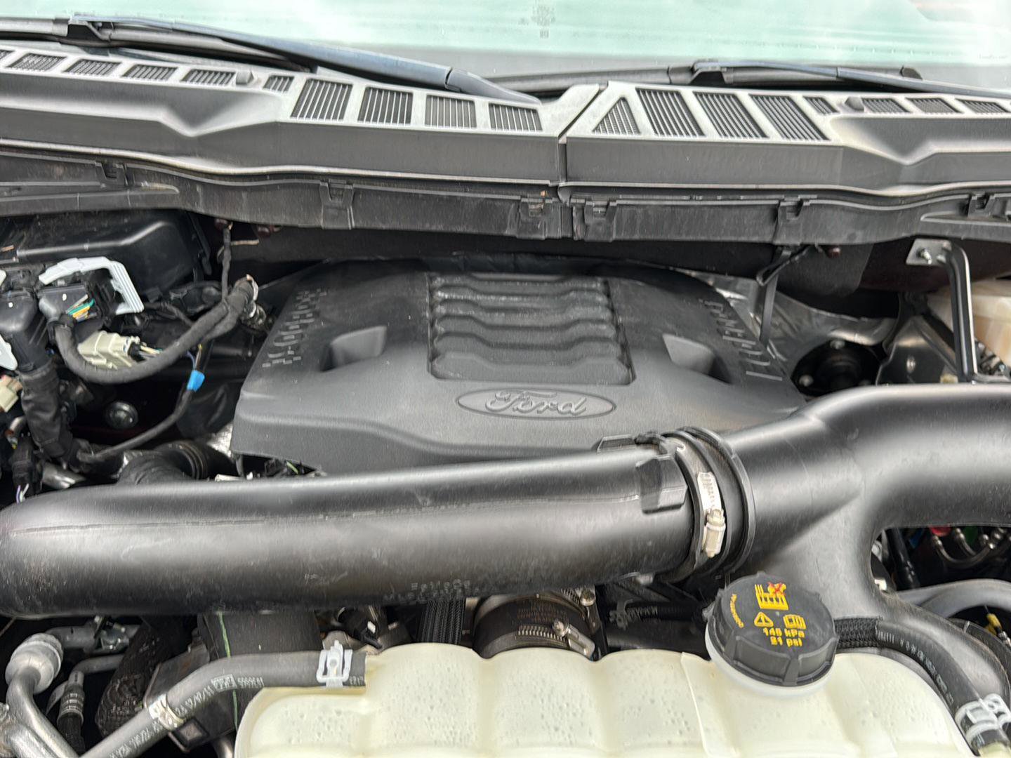 Used 2022 Ford F150 Lariat w/ Equipment Group 502A High image 29