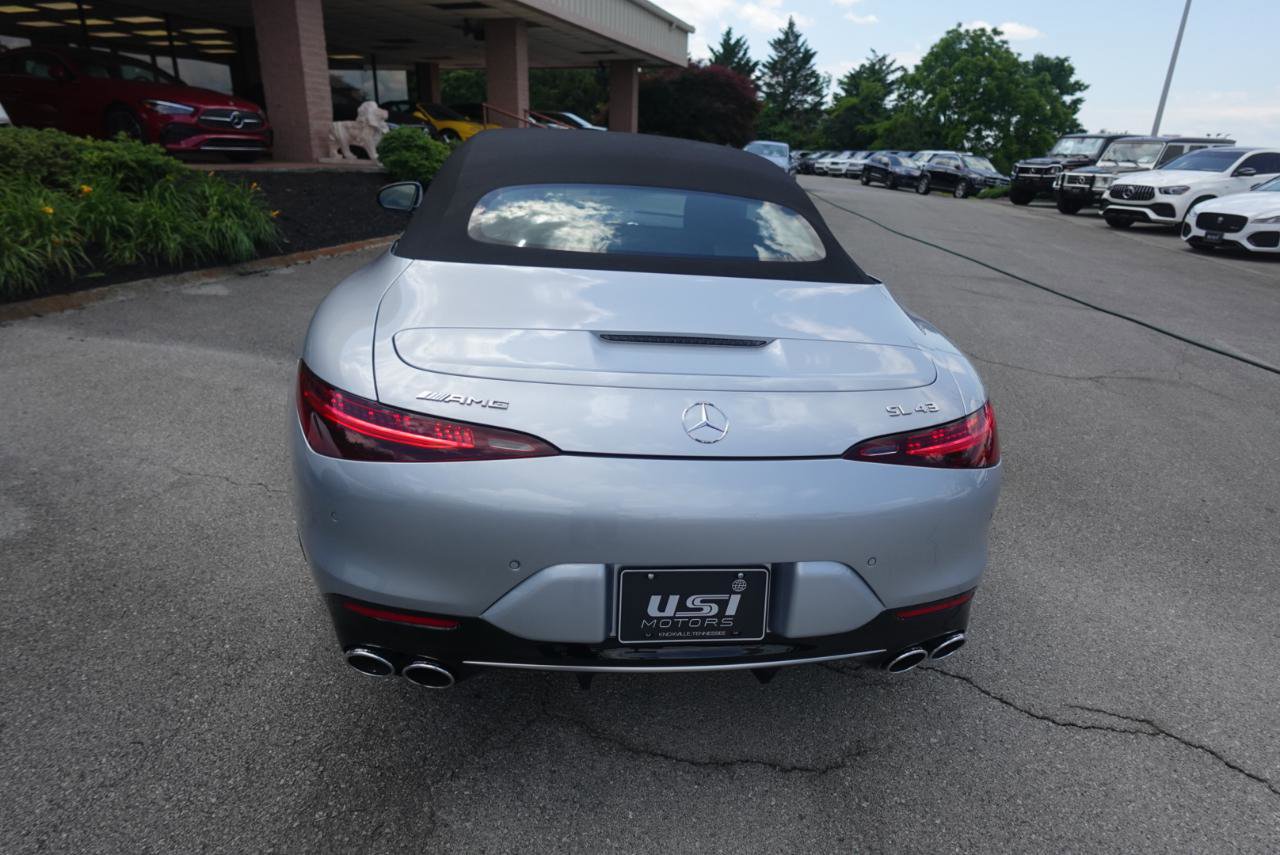 Used 2023 Mercedes-Benz SL 43 AMG image 3