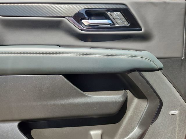 Used 2025 GMC Yukon AT4 image 22