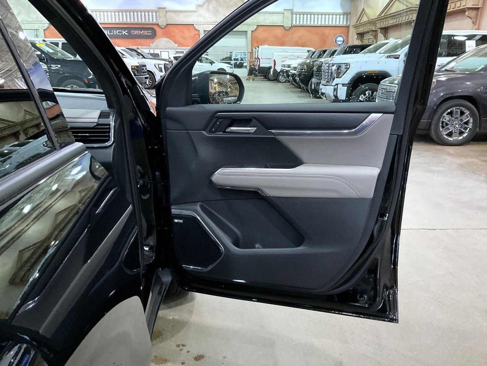 New 2026 GMC Acadia Elevation w/ Elevation Premium Package image 16