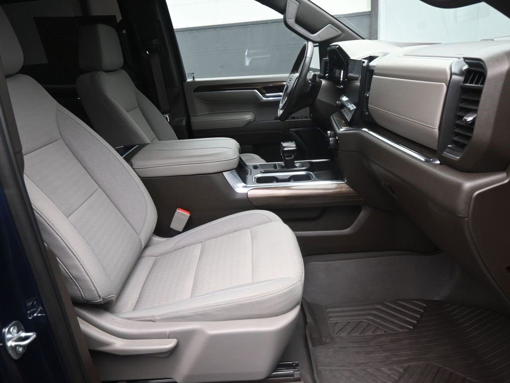 Used 2023 Chevrolet Silverado 1500 LT Trail Boss image 16