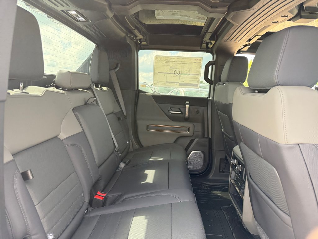 New 2025 GMC Hummer EV 2X w/ LPO, Dark Essentials Package AWD/4WD image 41