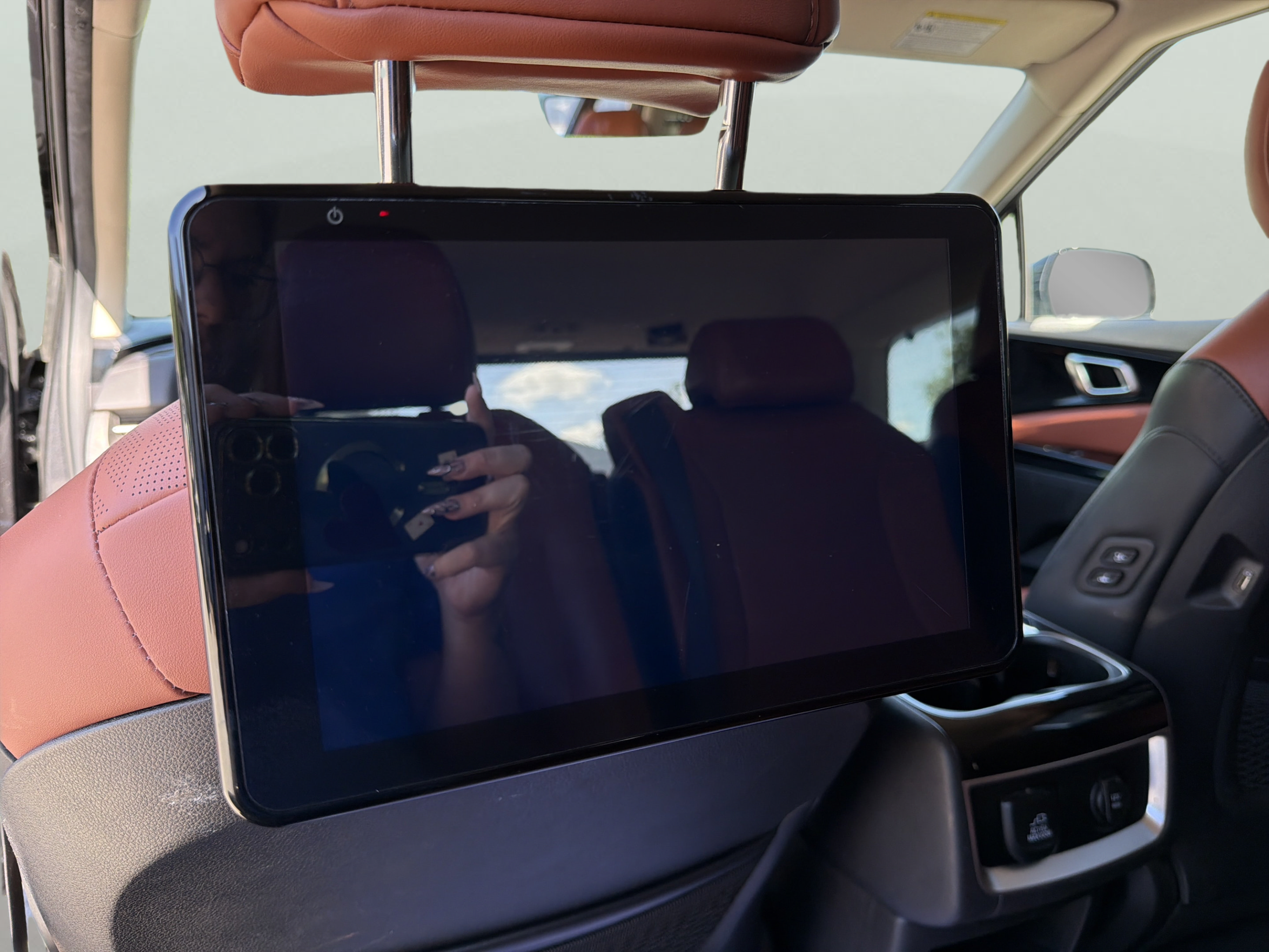 Used 2022 Kia Carnival SX FWD image 23