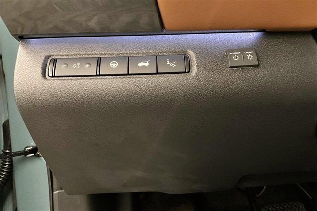 New 2026 Nissan Pathfinder Platinum image 29