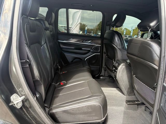 Used 2024 Jeep Grand Cherokee Limited 4xe w/ Luxury Tech Group II AWD/4WD image 9