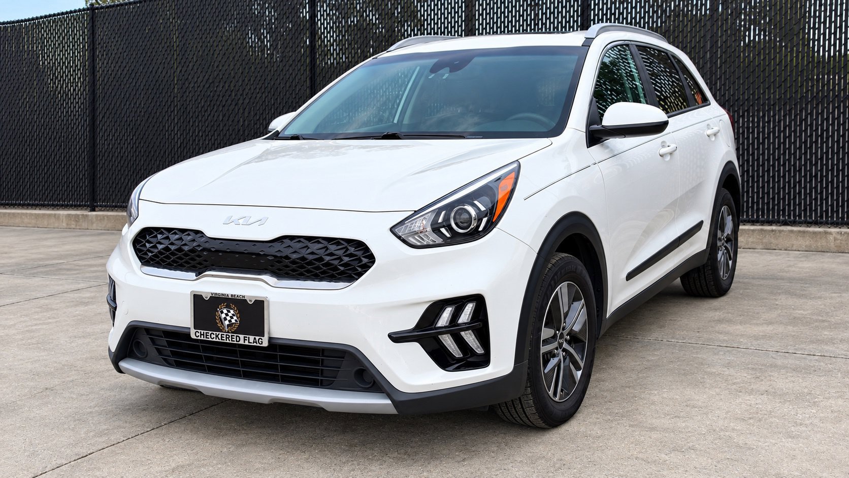 Used 2022 Kia Niro LXS FWD image 1