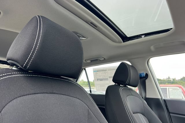 New 2026 Hyundai Venue SEL FWD image 16