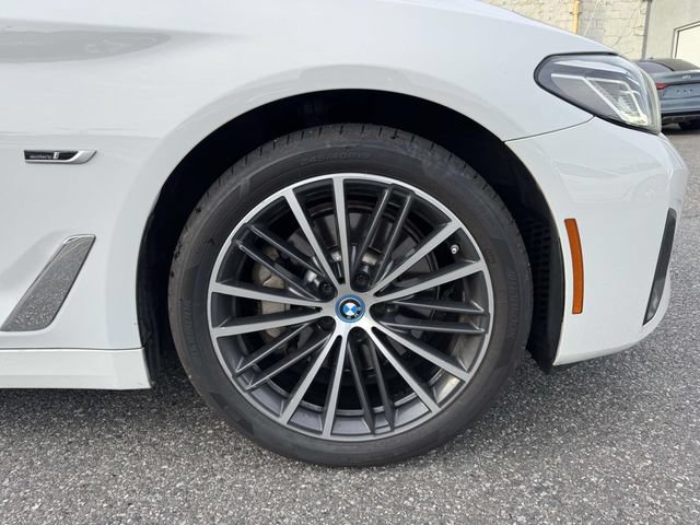 Used 2023 BMW 530e RWD image 12