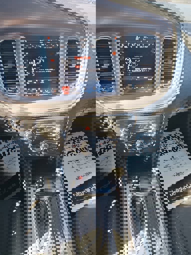 Used 2023 Dodge Charger SXT image 18