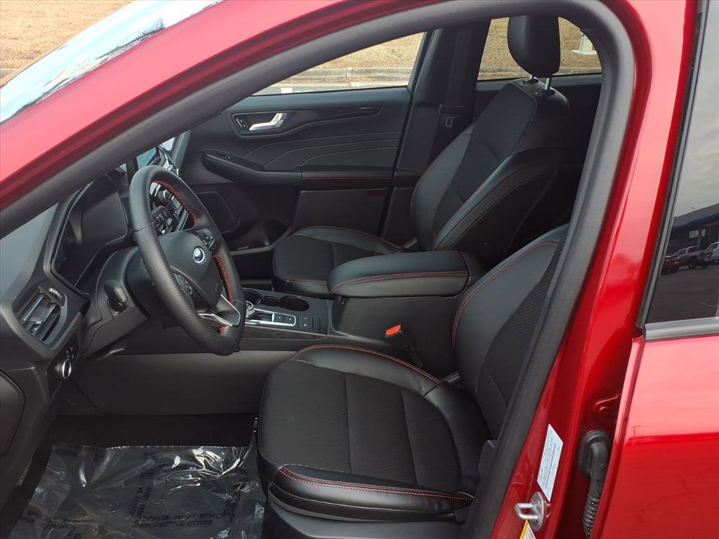 Used 2025 Ford Escape ST-Line FWD image 25
