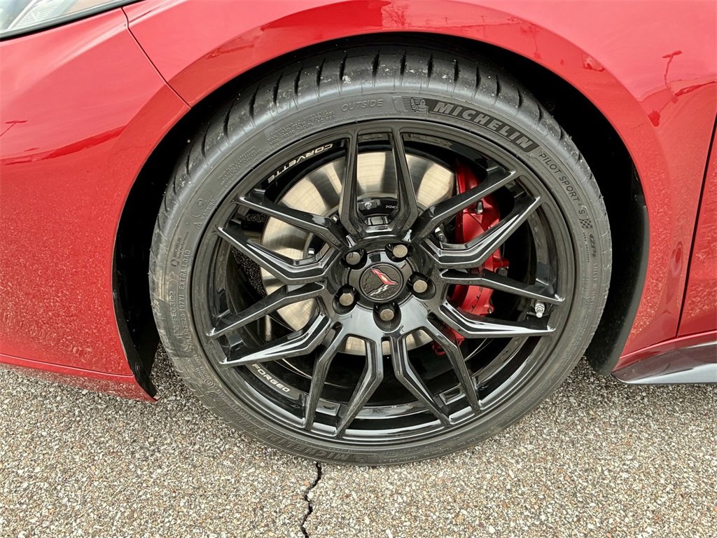 Used 2024 Chevrolet Corvette Z06 image 11