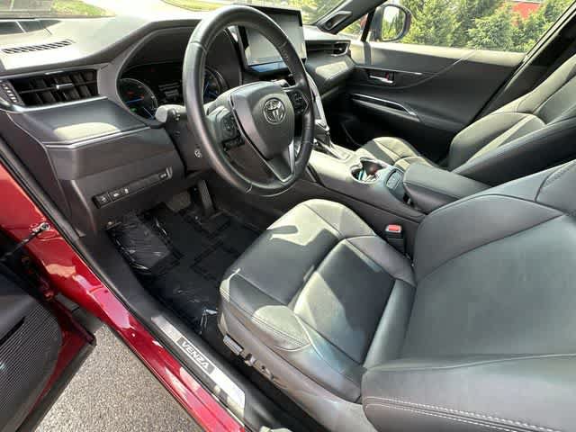Used 2022 Toyota Venza XLE AWD/4WD image 16