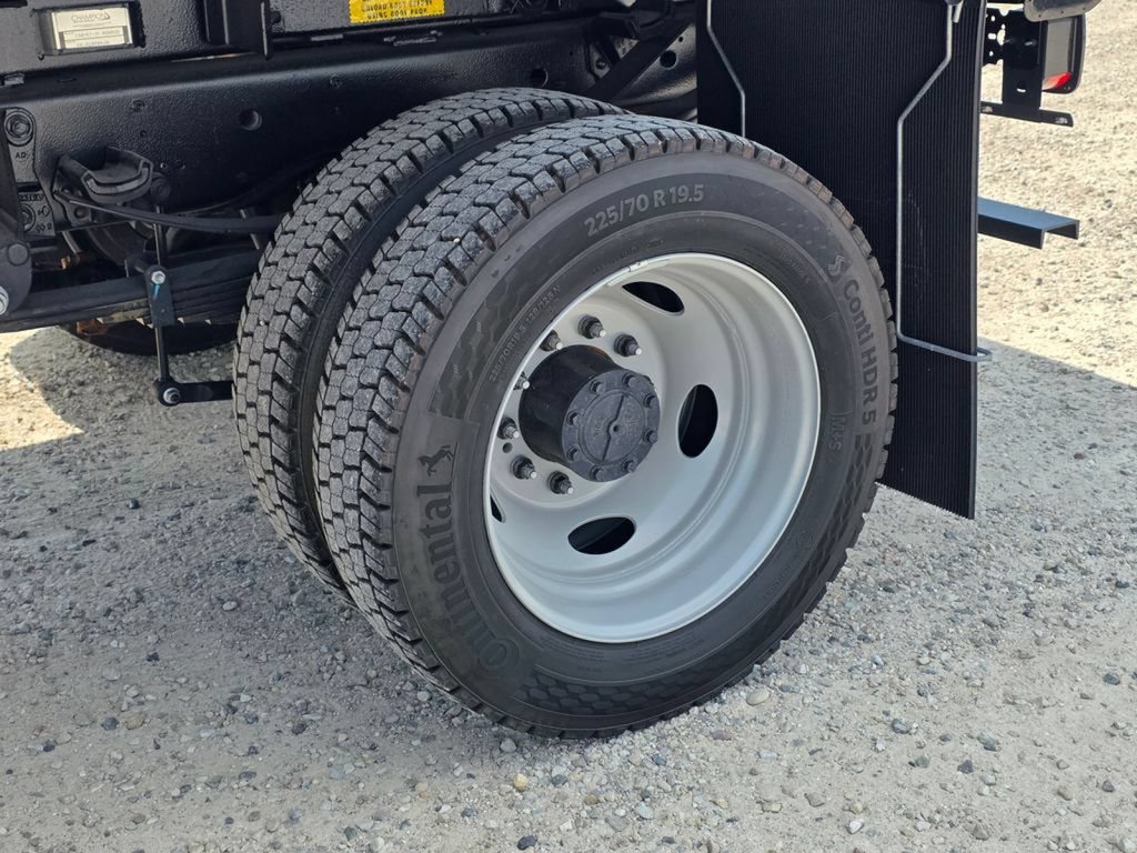 New 2026 Ford F550 4x4 Supercab Super Duty image 23