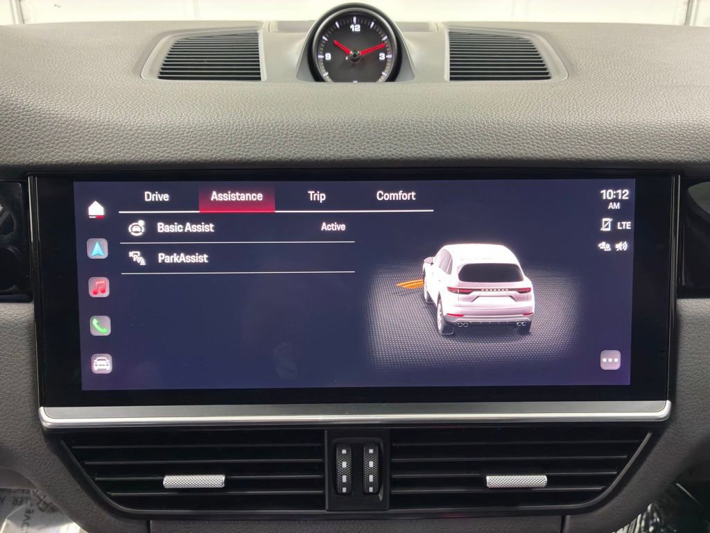 Used 2022 Porsche Cayenne Platinum Edition image 39