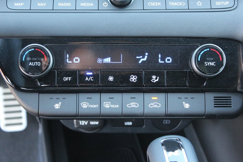 New 2026 Hyundai Elantra N FWD image 22