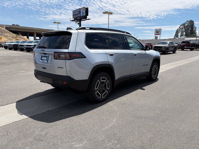 New 2026 Jeep Cherokee Laredo AWD/4WD image 7