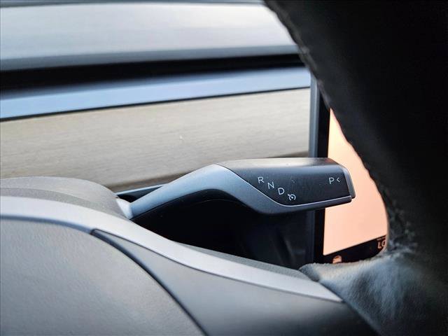 Used 2022 Tesla Model 3 Long Range AWD/4WD image 11