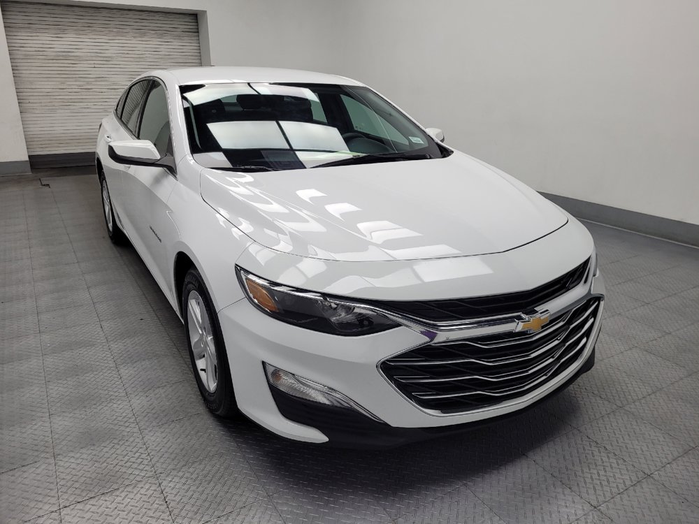 Used 2025 Chevrolet Malibu LS FWD image 14