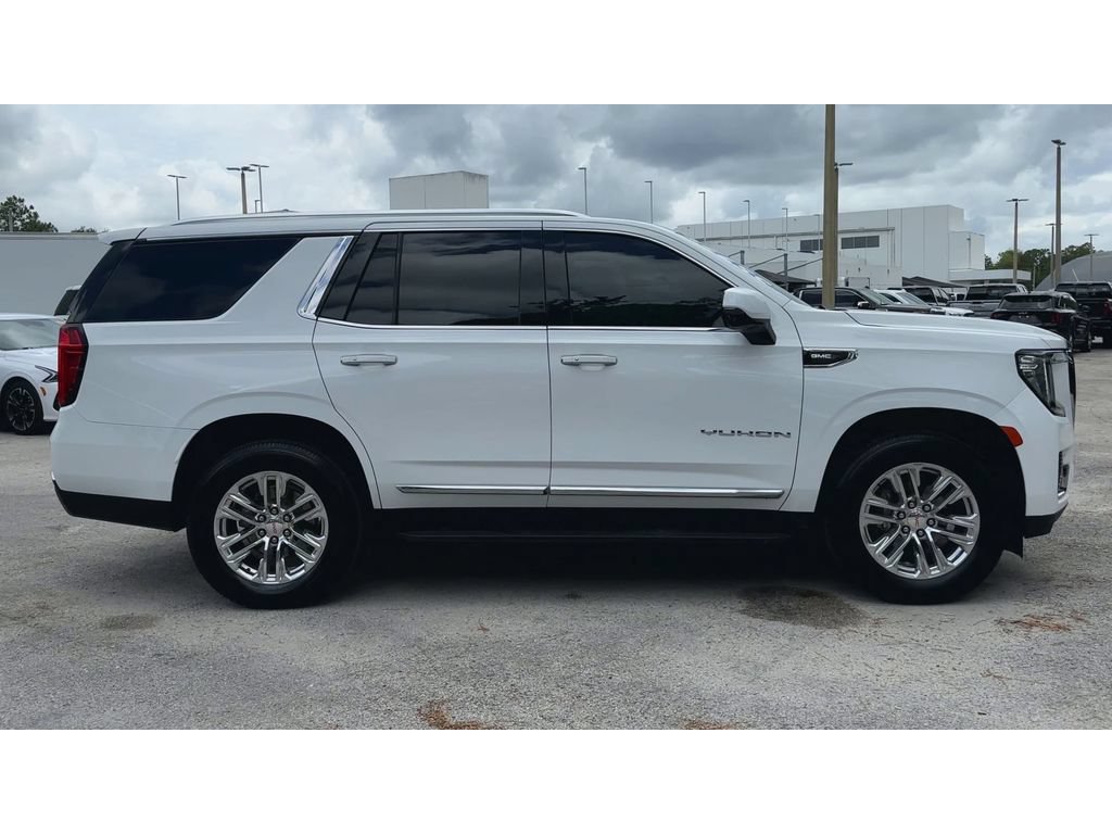 Certified 2023 GMC Yukon SLT w/ SLT Premium Package AWD/4WD image 9