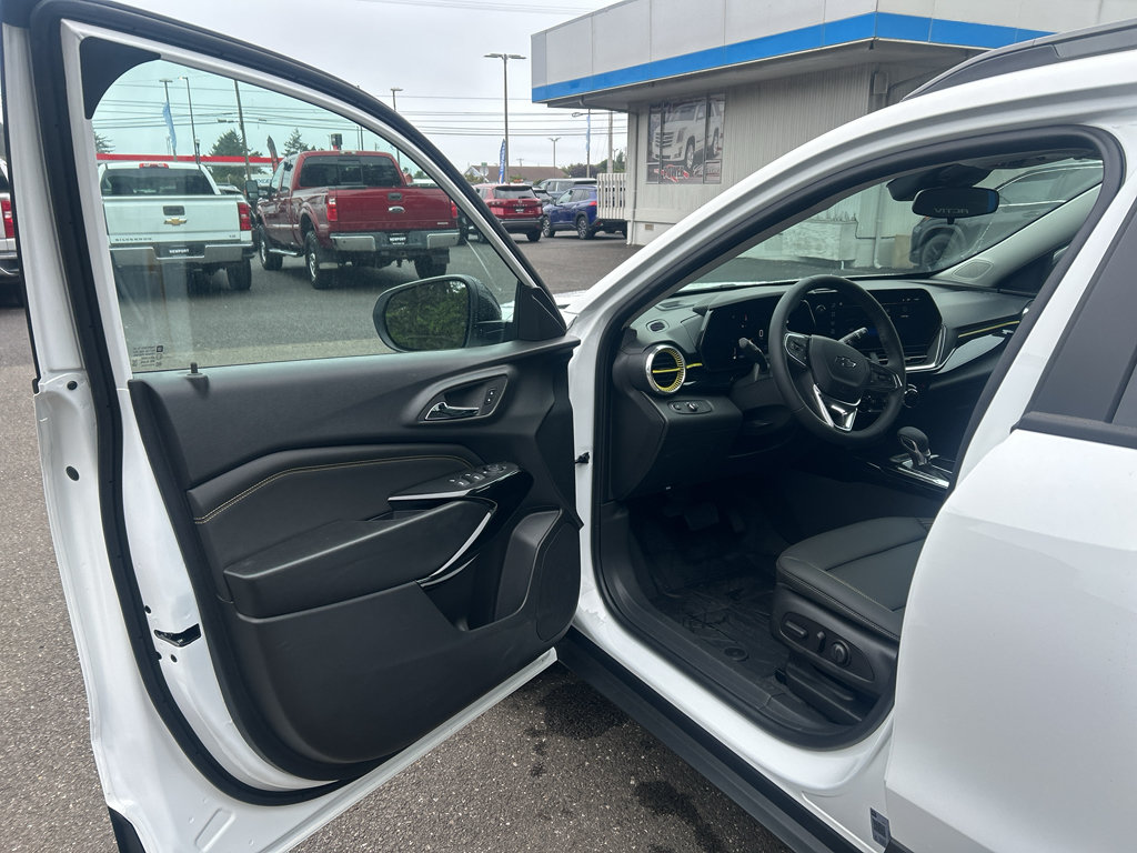 New 2026 Chevrolet Trax ACTIV FWD image 12