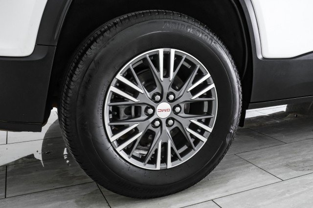 Used 2023 GMC Acadia SLT image 50