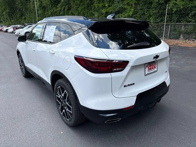 Used 2023 Chevrolet Blazer RS w/ Driver Confidence II Package FWD image 3