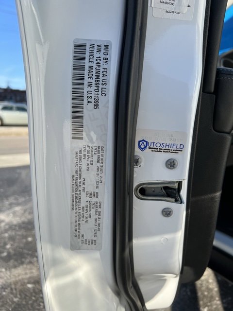 Used 2023 Jeep Cherokee Altitude Lux image 11