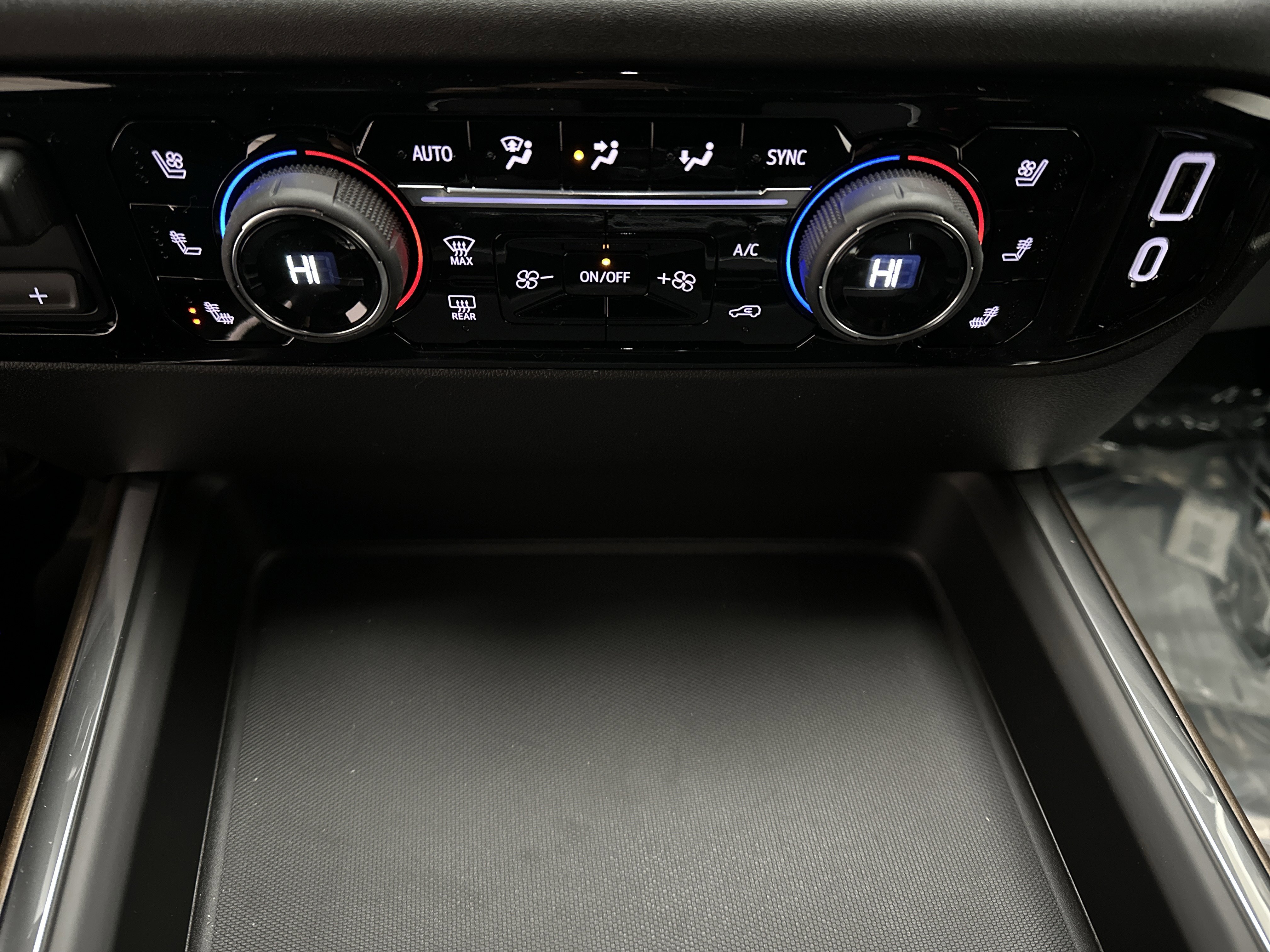 New 2026 Chevrolet Silverado 3500 High Country w/ Technology Package image 42