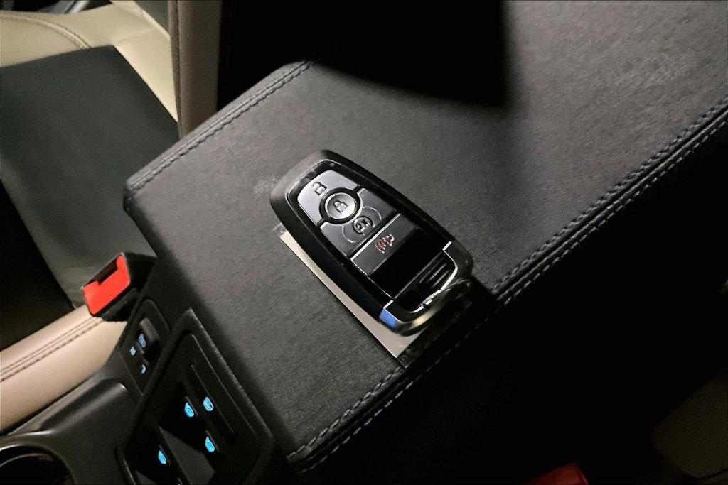 Certified 2024 Ford Bronco Wildtrak image 27