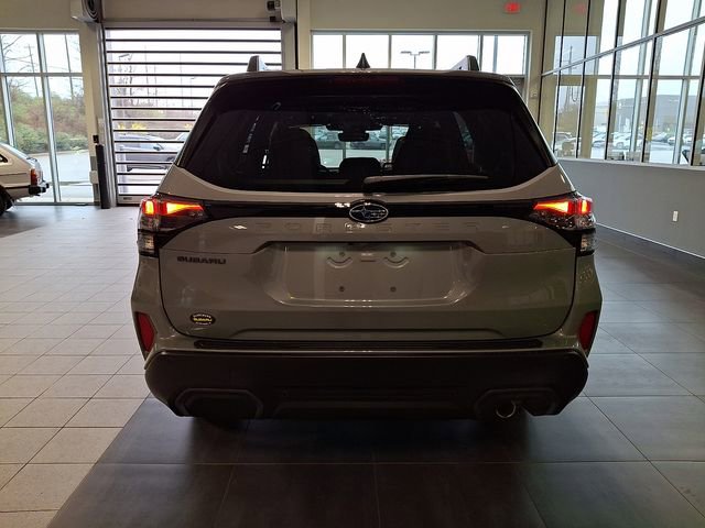Certified 2025 Subaru Forester Limited image 5