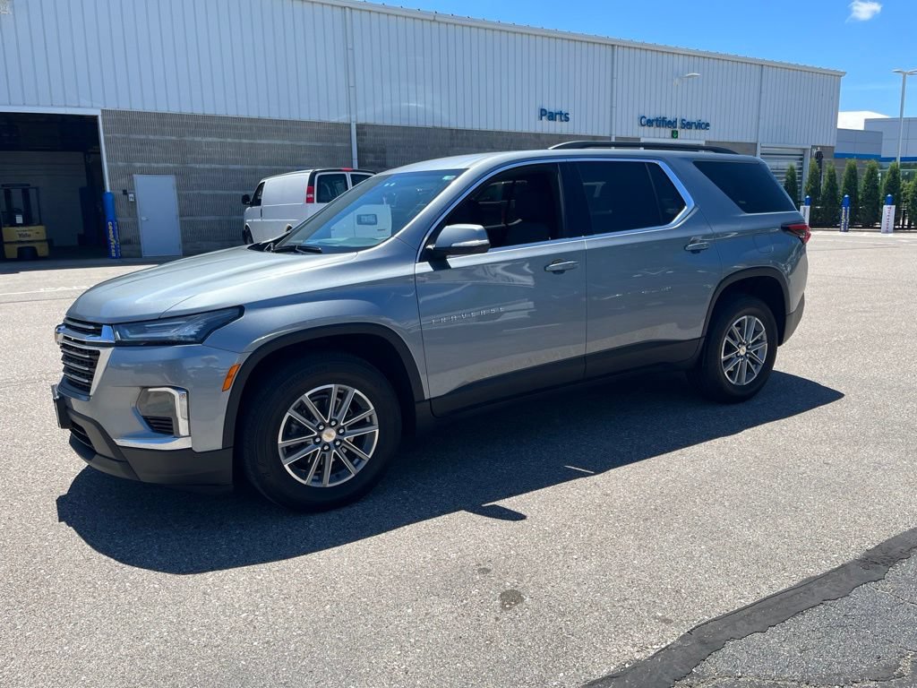 Certified 2023 Chevrolet Traverse LT FWD image 3
