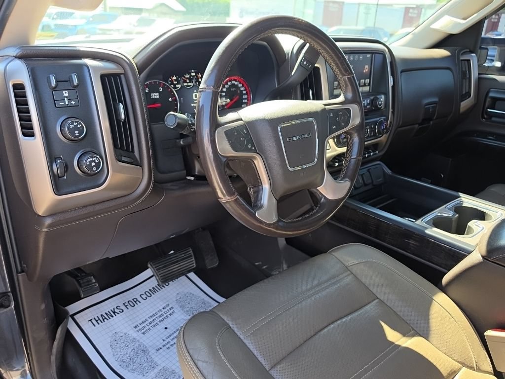 Used 2016 GMC Sierra 2500 Denali w/ Duramax Plus Package AWD/4WD image 19
