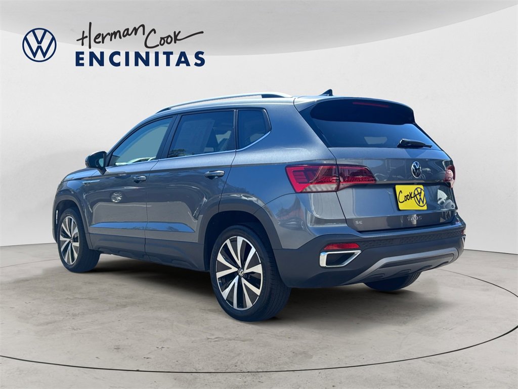 Certified 2024 Volkswagen Taos SE image 3