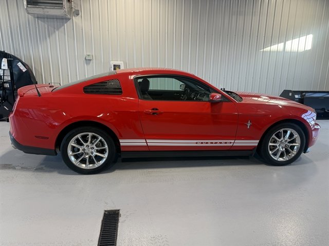 Used 2011 Ford Mustang Premium w/ 202A Rapid Spec Order Code image 2