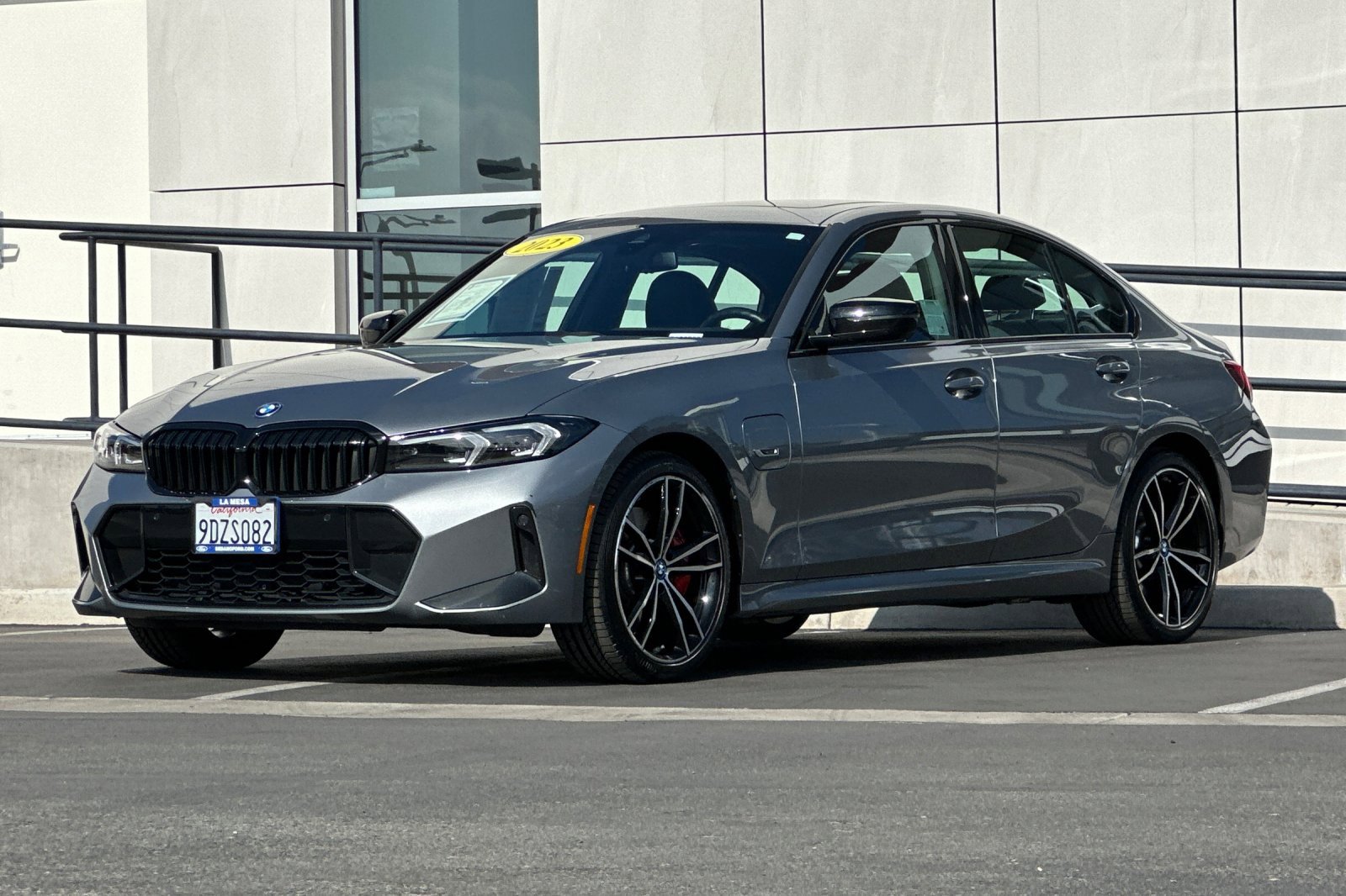 Used 2023 BMW 330e w/ M Sport Package image 7