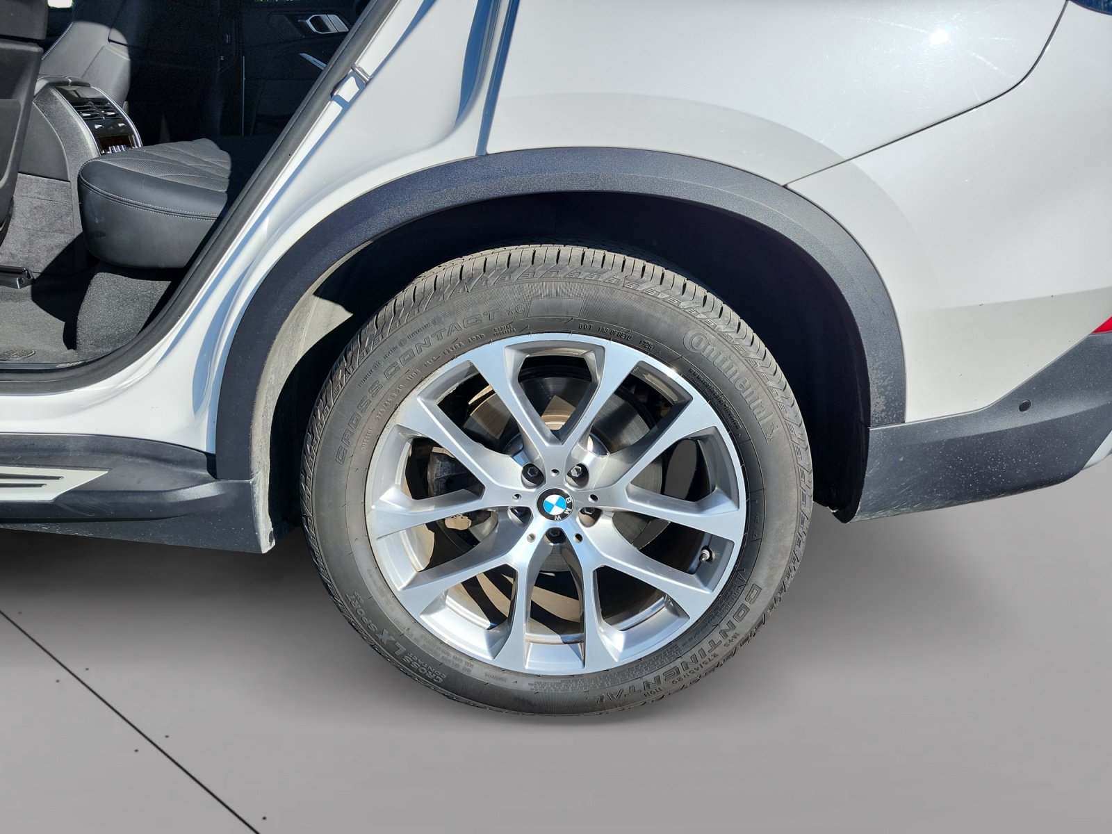 Used 2024 BMW X5 xDrive40i AWD/4WD image 15