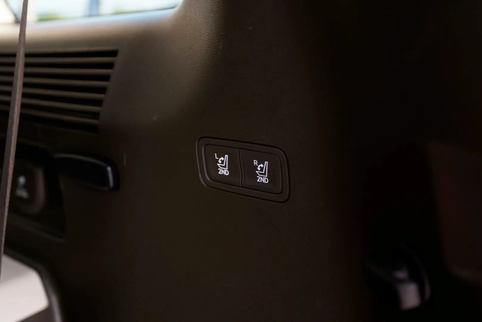 Used 2025 Hyundai Santa Fe Calligraphy AWD/4WD image 36