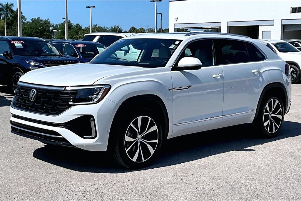 Certified 2024 Volkswagen Atlas Cross Sport SEL Premium R-Line AWD/4WD image 9